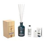 Diffusore a Bastoncini 1000 ml A SCELTA + Ricarica da 250ml della stessa fragranza del Diffusore + Tessere Profumate per il Guardaroba (3pz)