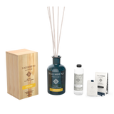 Diffusore a Bastoncini 1000 ml A SCELTA + Ricarica da 250ml della stessa fragranza del Diffusore + Tessere Profumate per il Guardaroba (3pz)